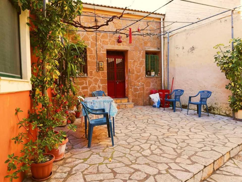 Nadia'S Lovely Home Argyrades Exterior foto